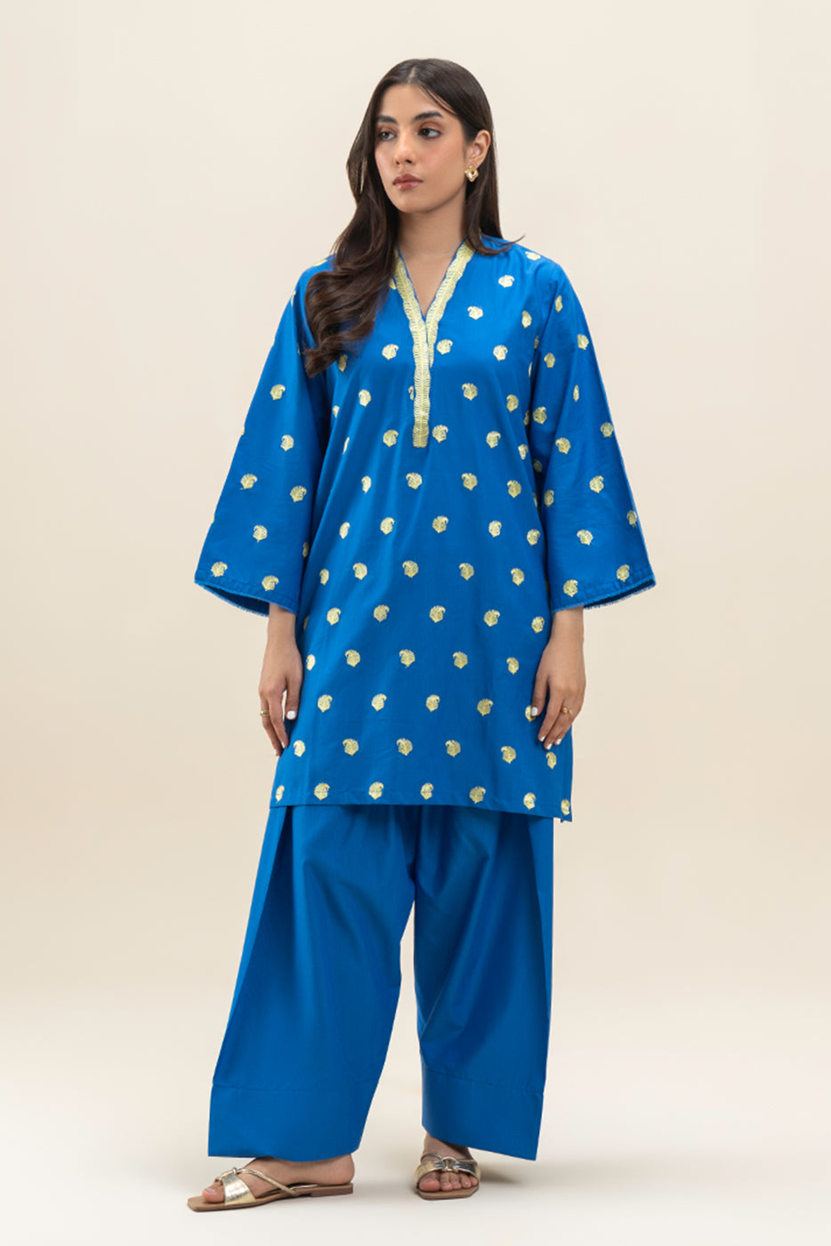 EMBROIDERED LAWN SHIRT (PRET)
