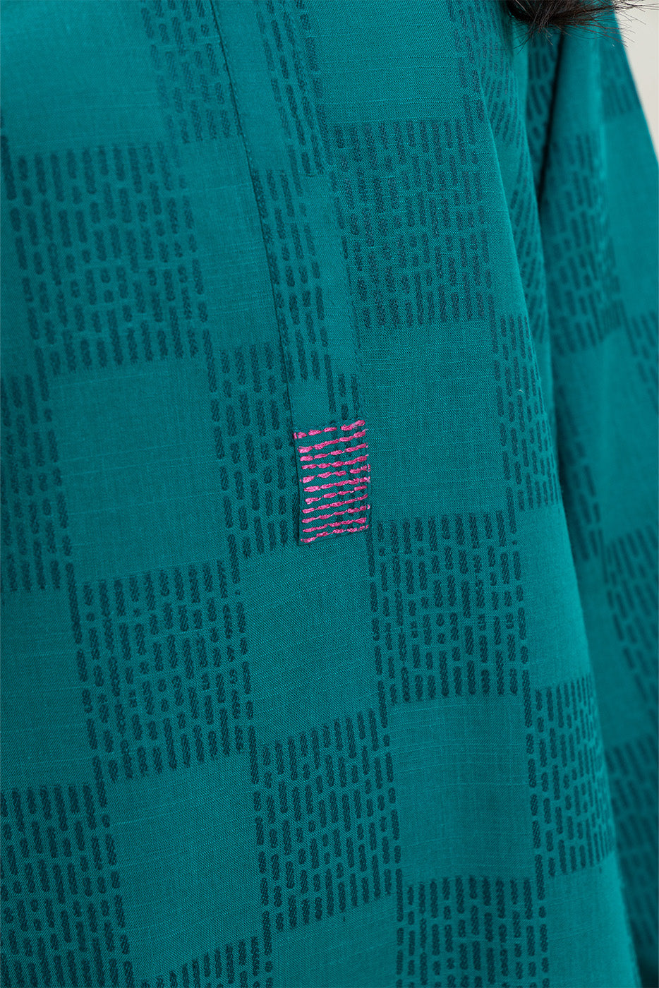 EMBROIDERED KHADDAR SHIRT (PRET)