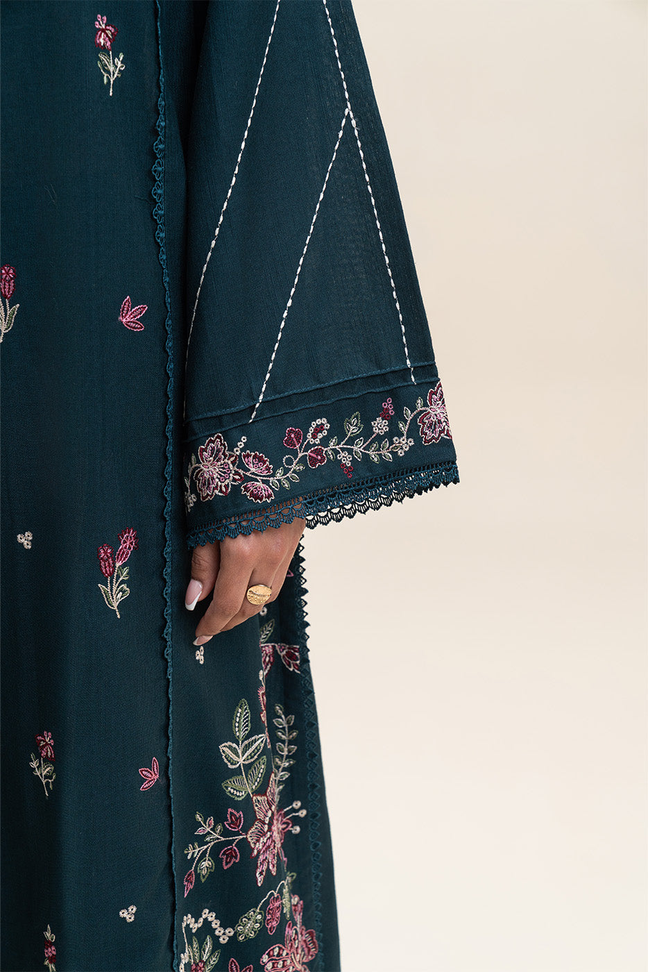 3 PIECE EMBROIDERED SLUB KHADDAR SUIT-VIVID BLUE