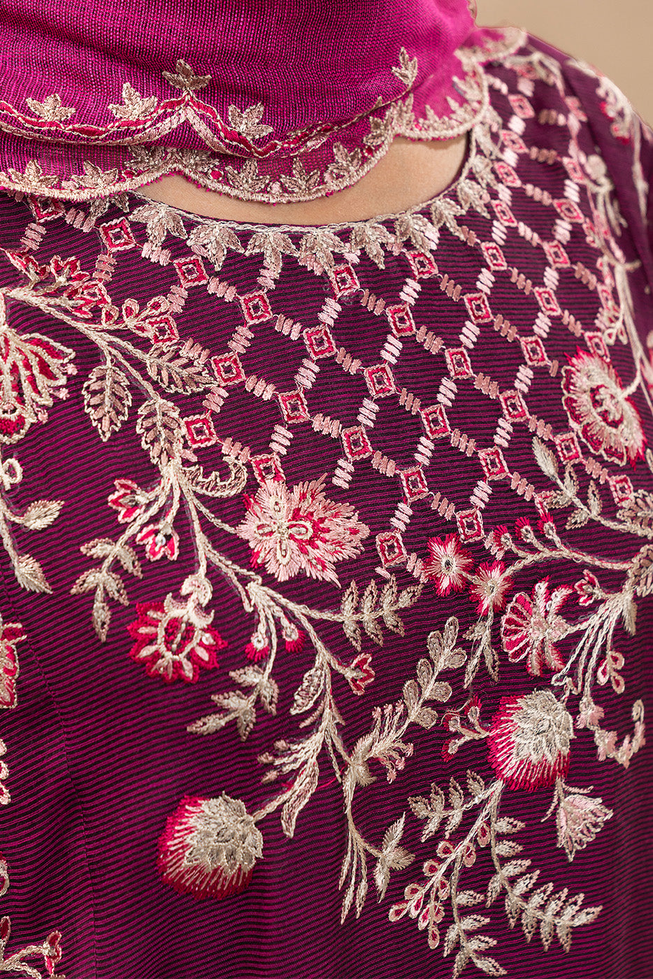 2 PIECE EMBROIDERED ORGANZA SUIT (LUXURY-PRET)
