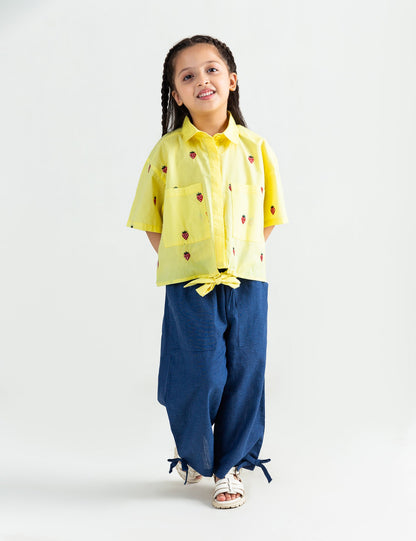 EMBROIDERED BUTTON DOWN TOP