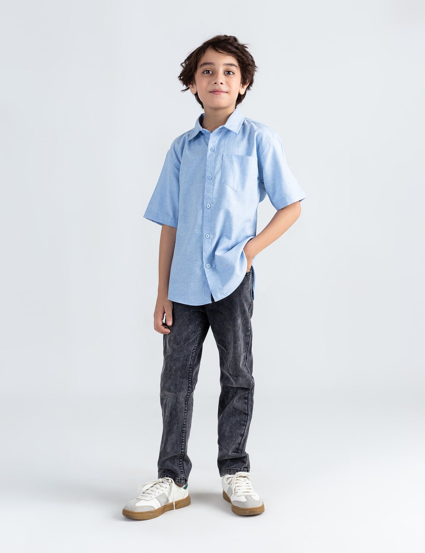 BASIC BUTTON DOWN SHIRT