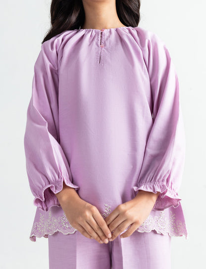 EMBROIDERED HEM TOP