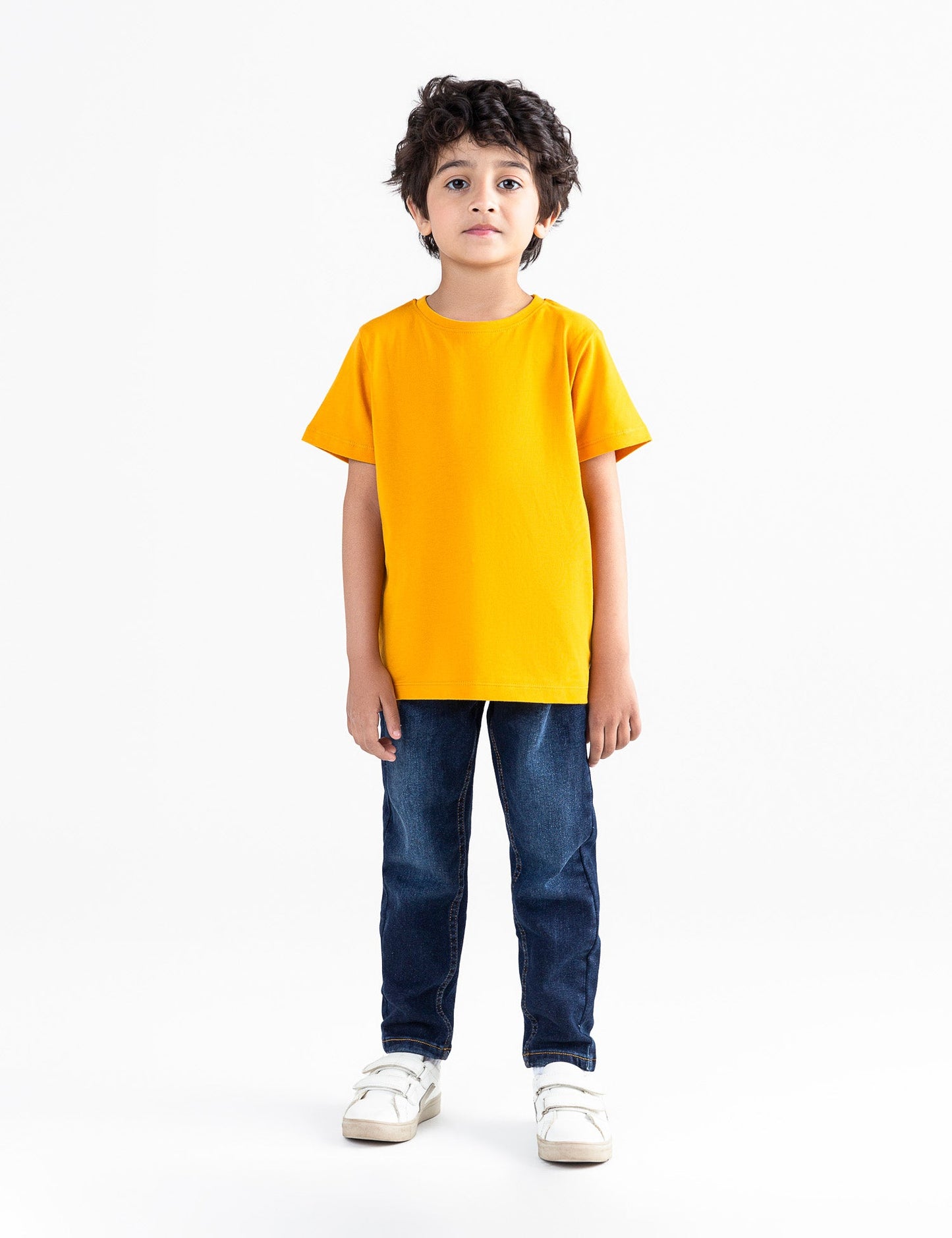 BASIC T-SHIRT