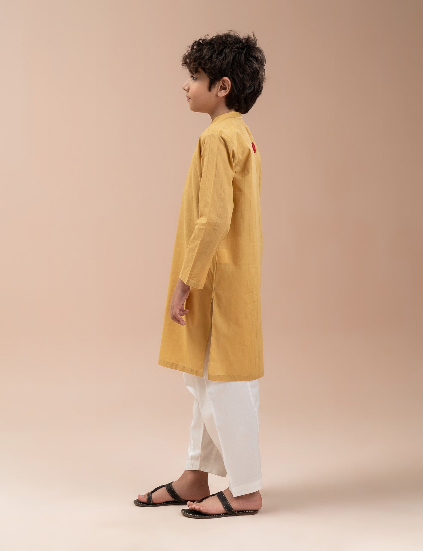 ROSE EMBROIDERED KURTA