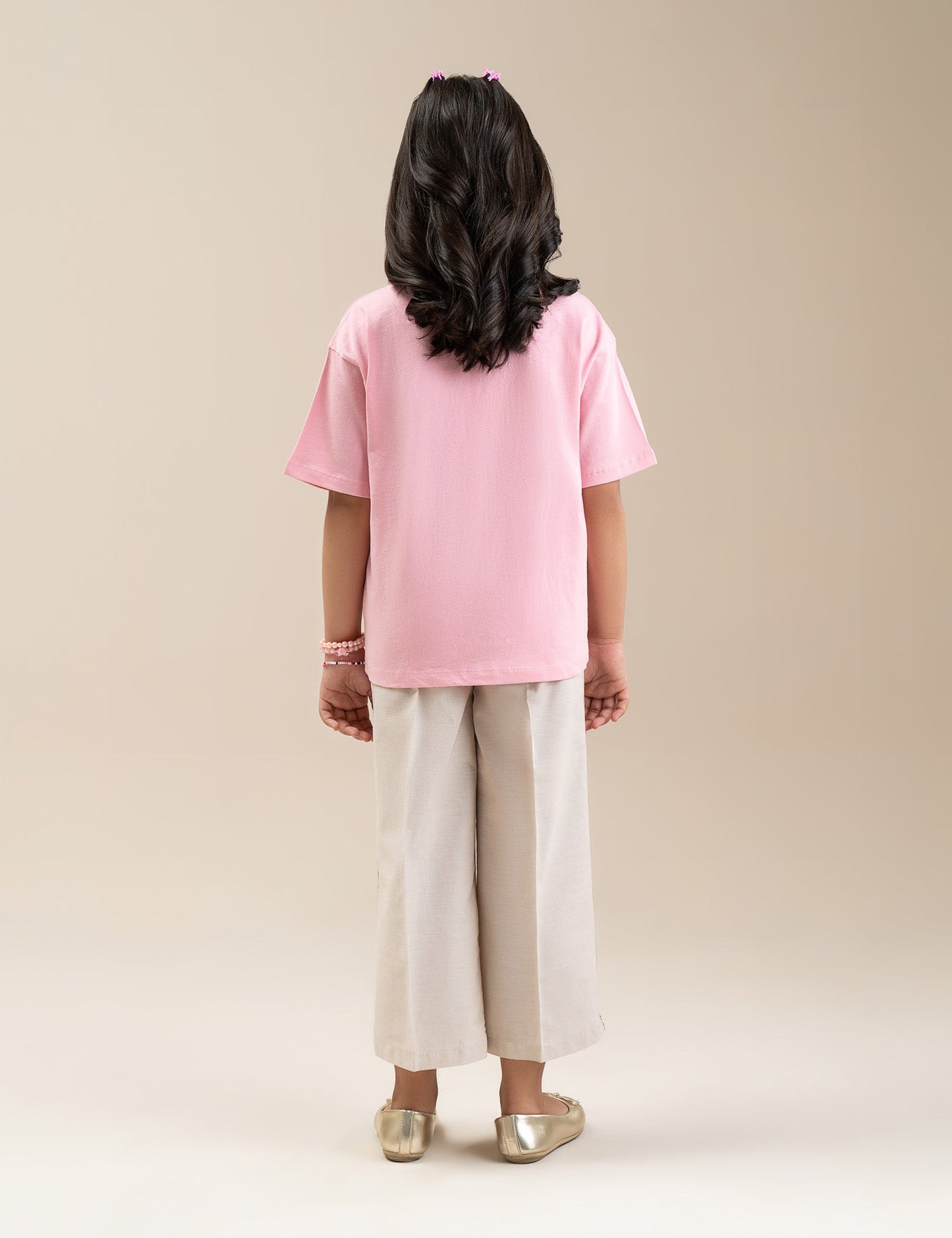 BASIC T-SHIRT