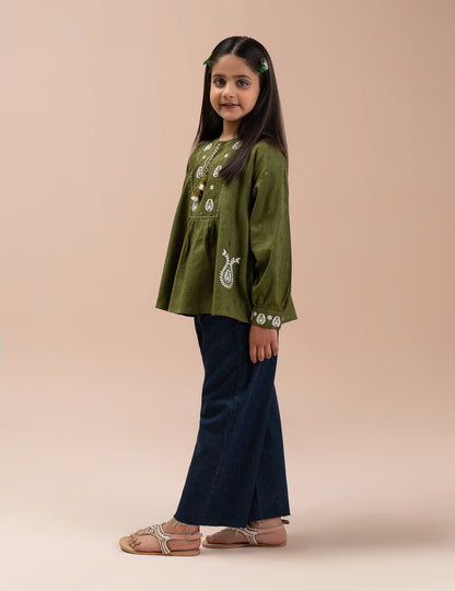 EMBROIDERED TOP