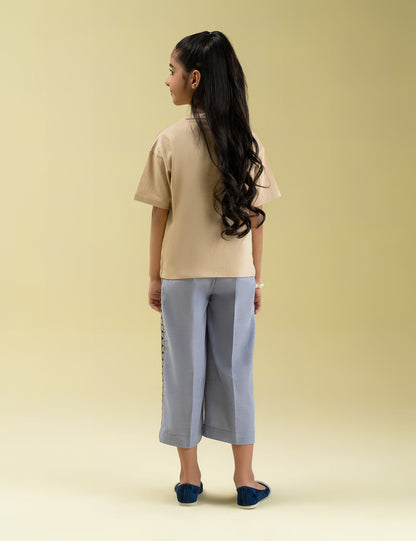 BASIC T-SHIRT