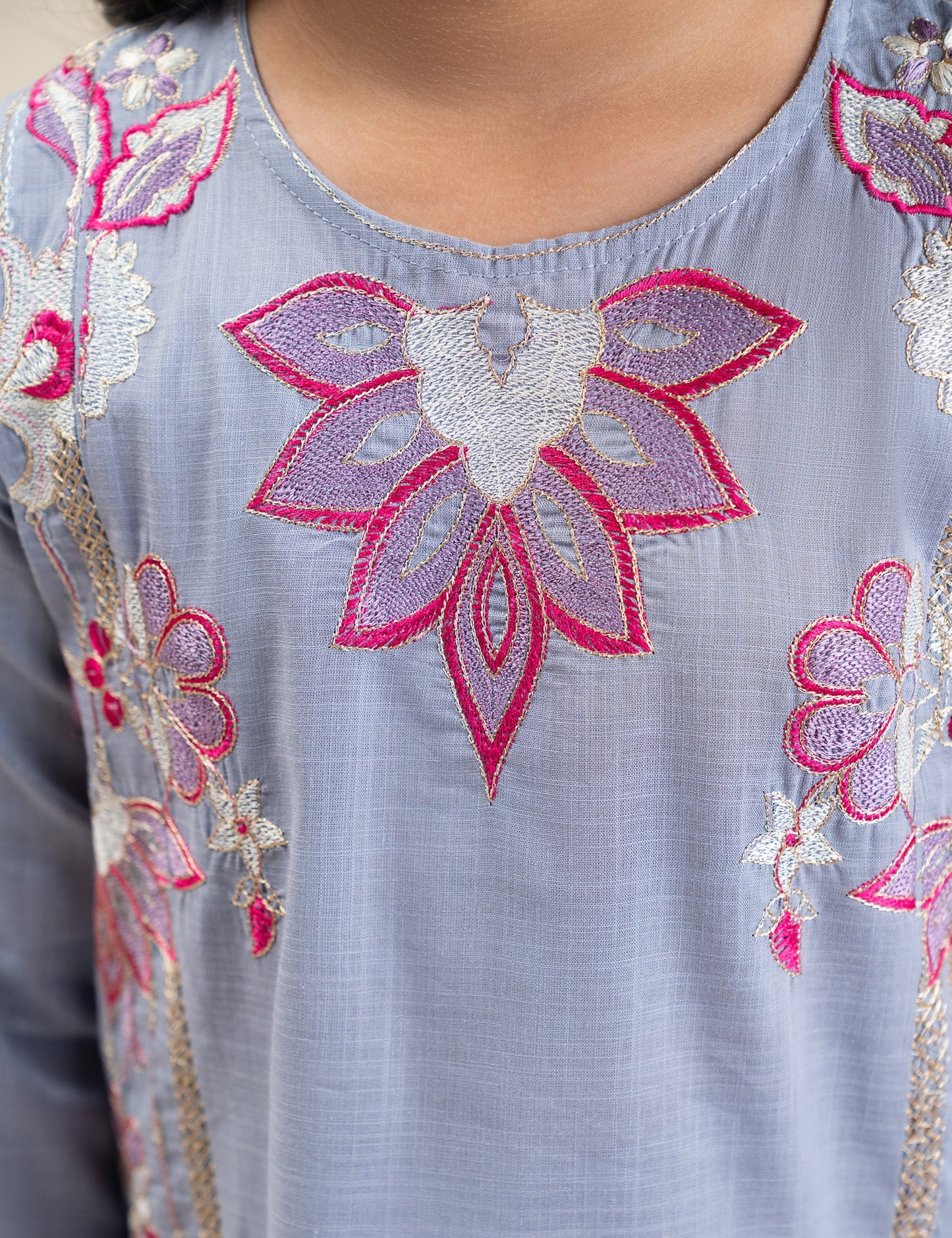 2 PIECE ROSE EMBROIDERED SUIT