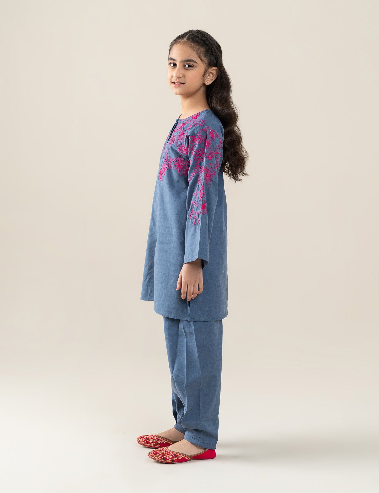 2 PIECE CONTRAST EMBROIDERED SUIT