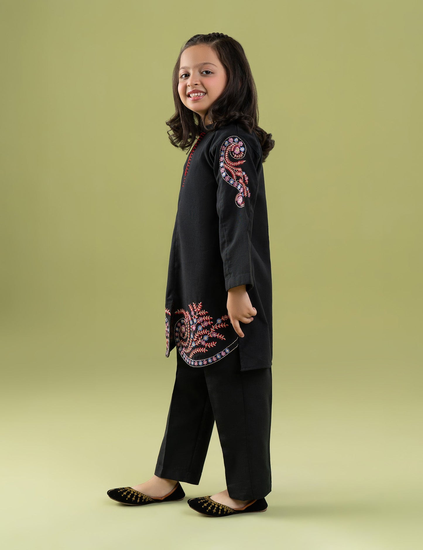 2 PIECE VIBRANT EMBROIDERED SUIT