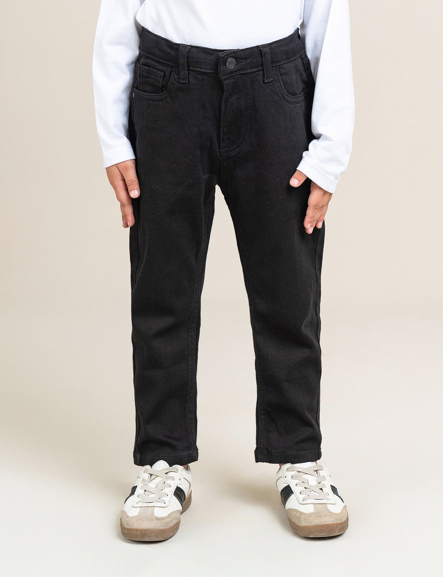 SLIM FIT JEANS