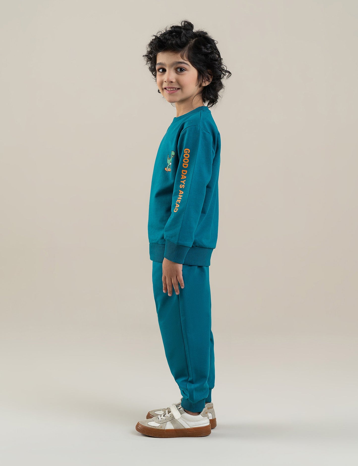 2 PIECE GOOD DAYS AHEAD PRINTED SUIT