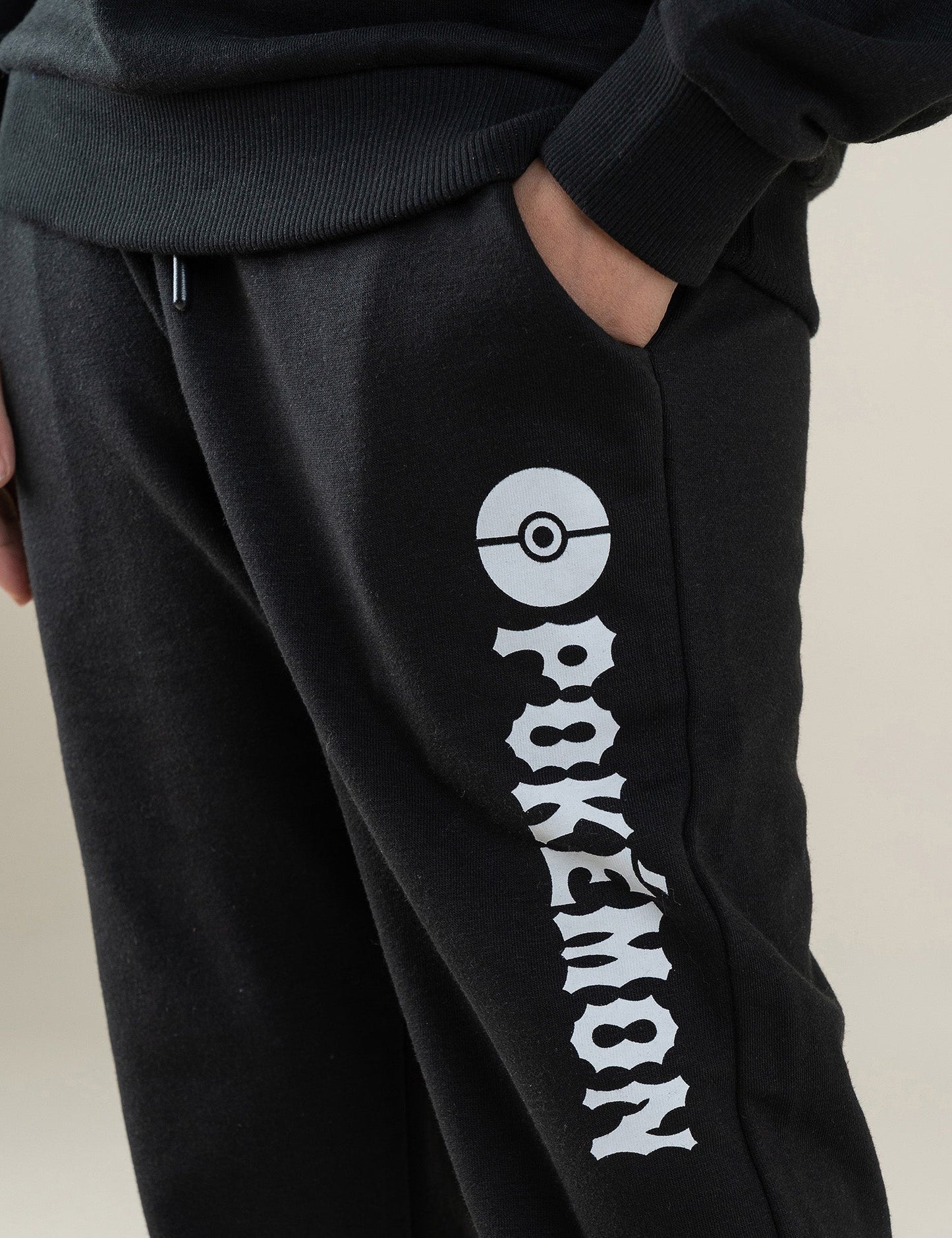 2 PIECE POKEMON GRAPHIC SUIT