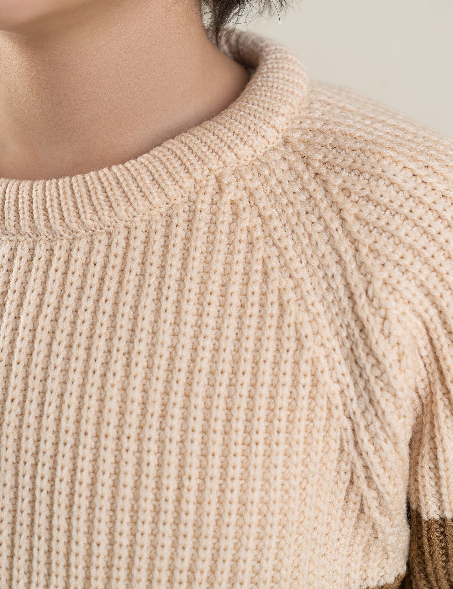 COLOR BLOCK SWEATER