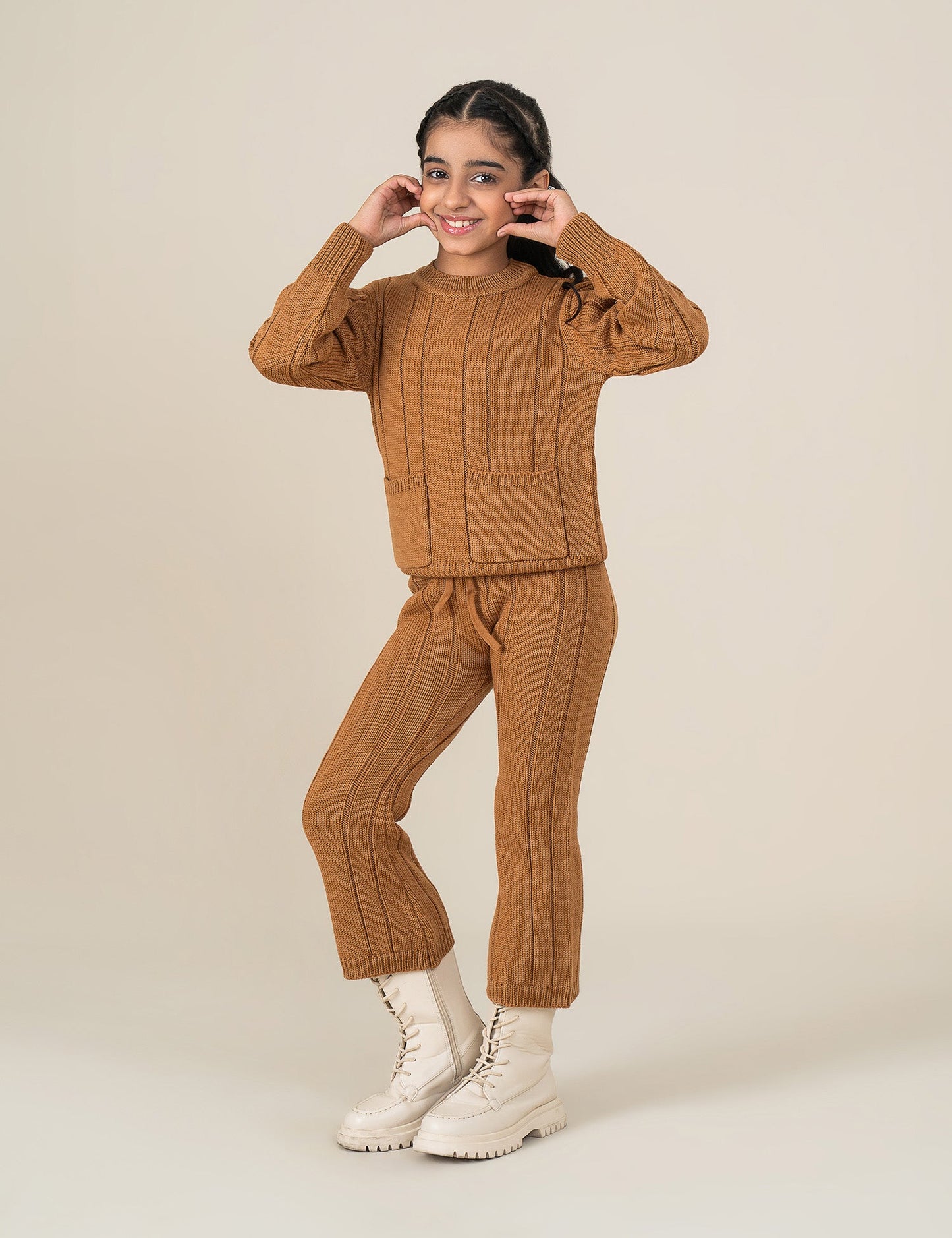 CABLE KNIT SWEATER