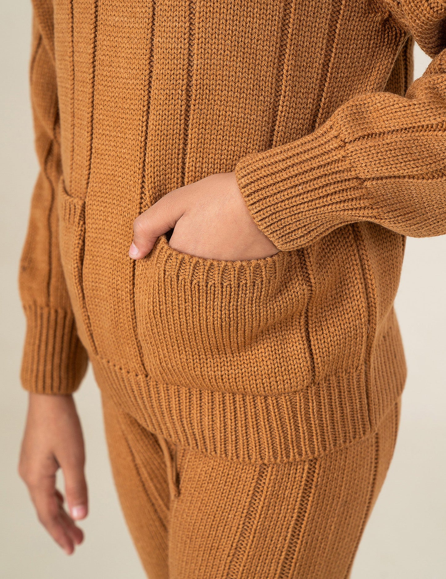 CABLE KNIT SWEATER