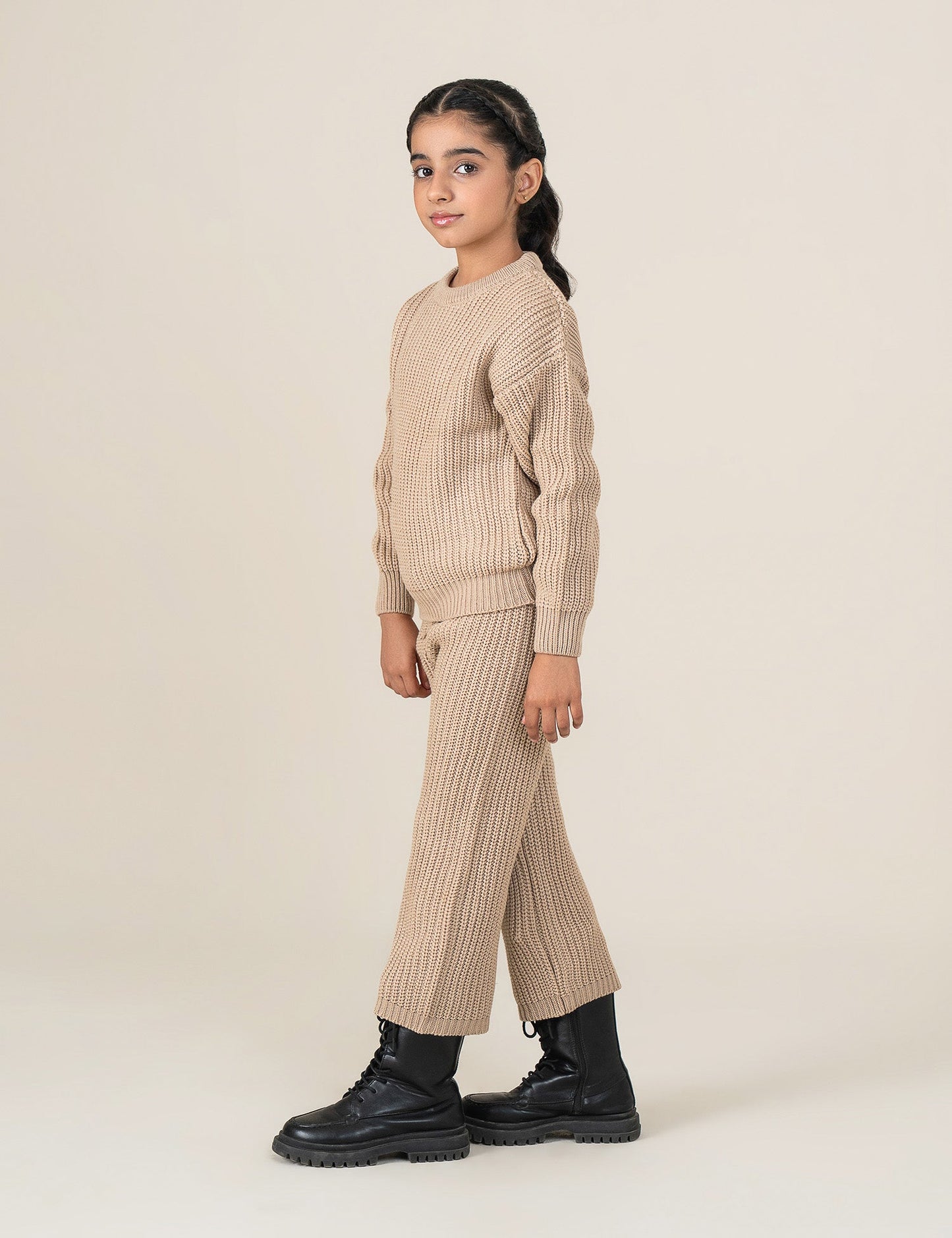 CABLE KNIT SWEATER