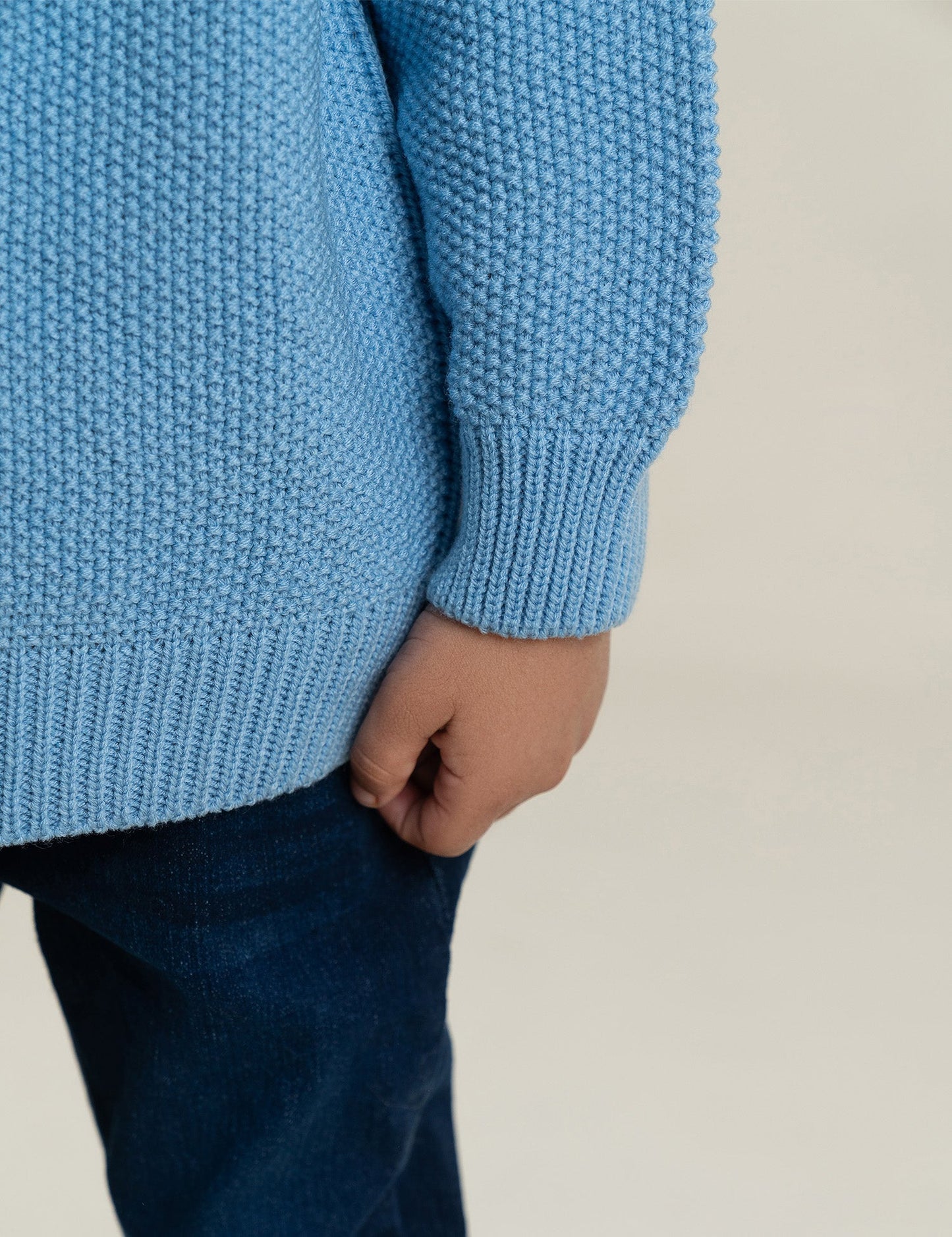 CREW NECK SWEATER