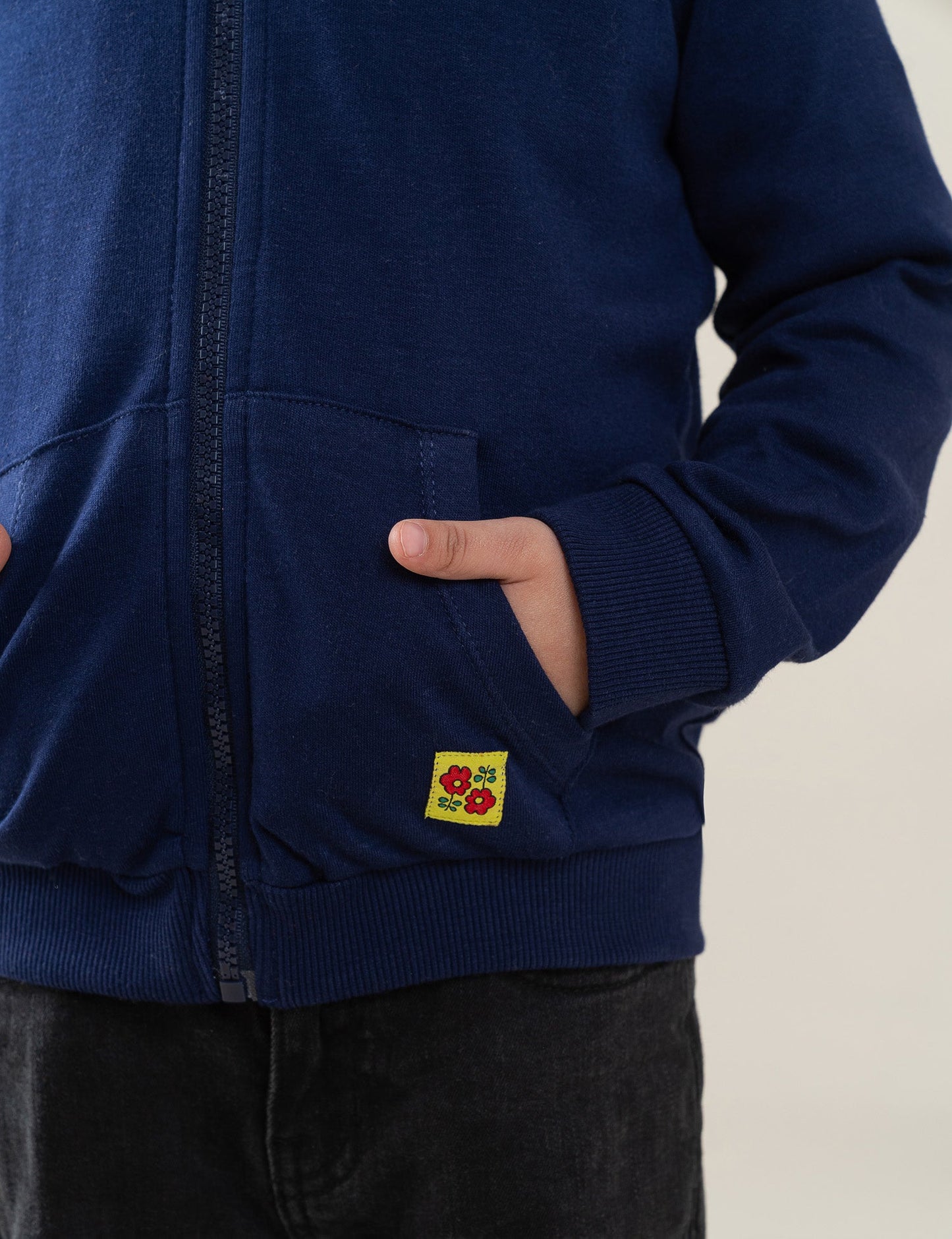 BASIC ZIP-UP HOODIE