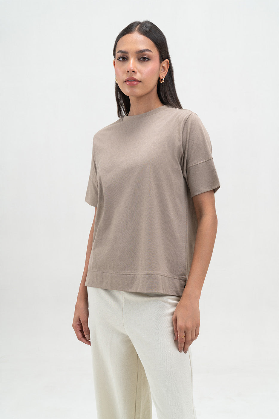 REGULAR FIT T-SHIRT
