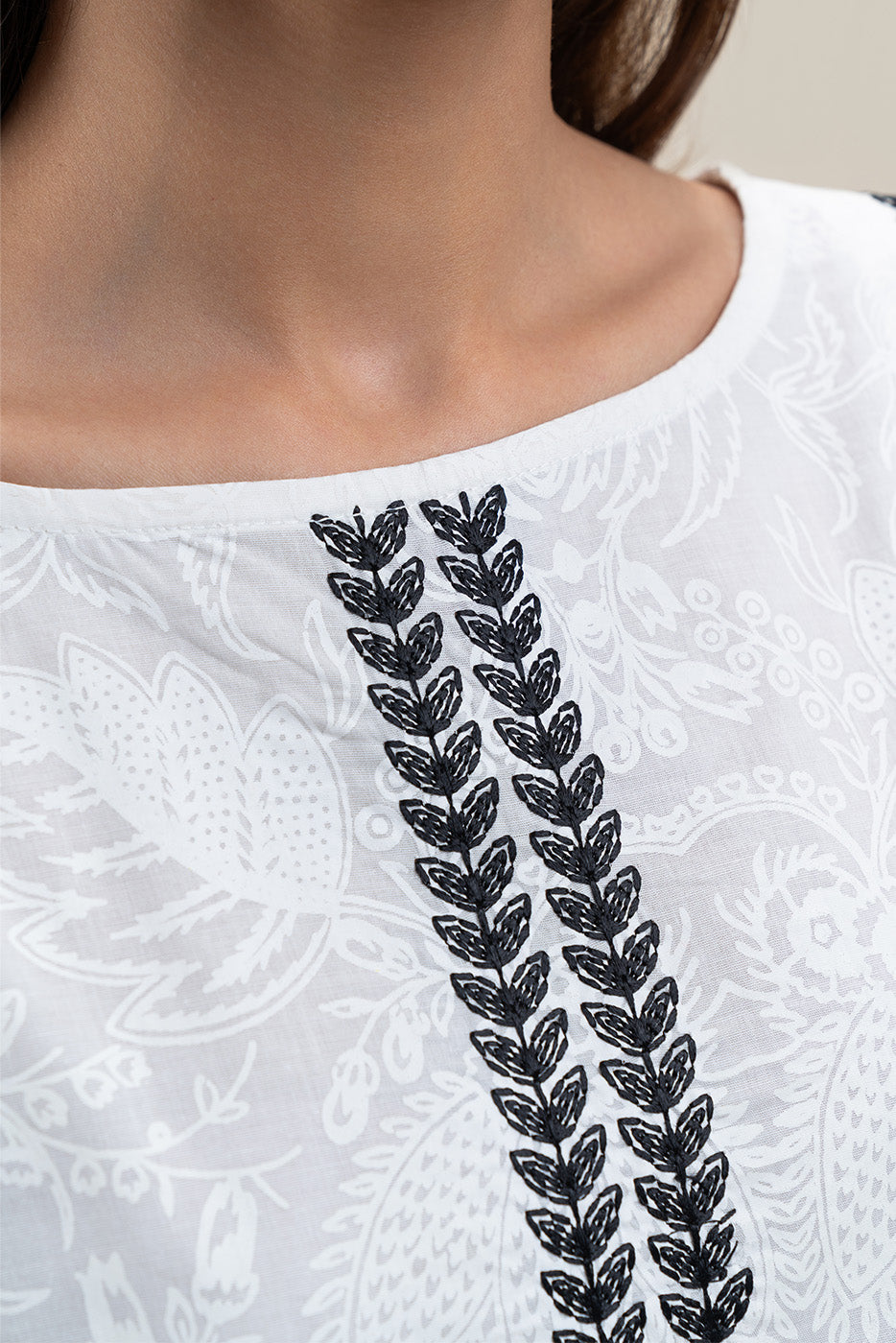 EMBROIDERED LAWN SHIRT (PRET)