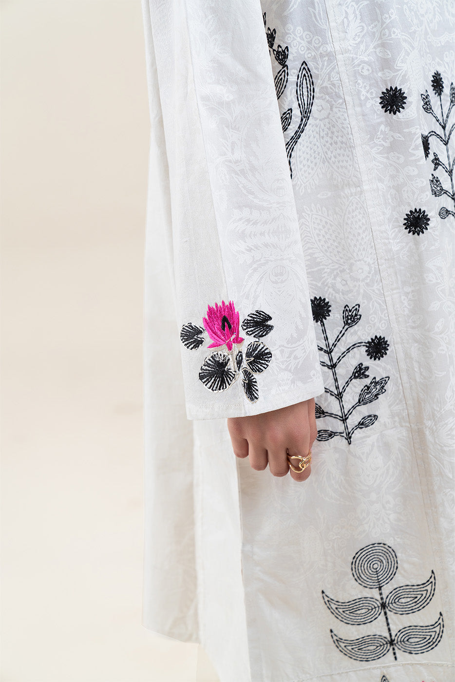 EMBROIDERED LAWN SHIRT (PRET)