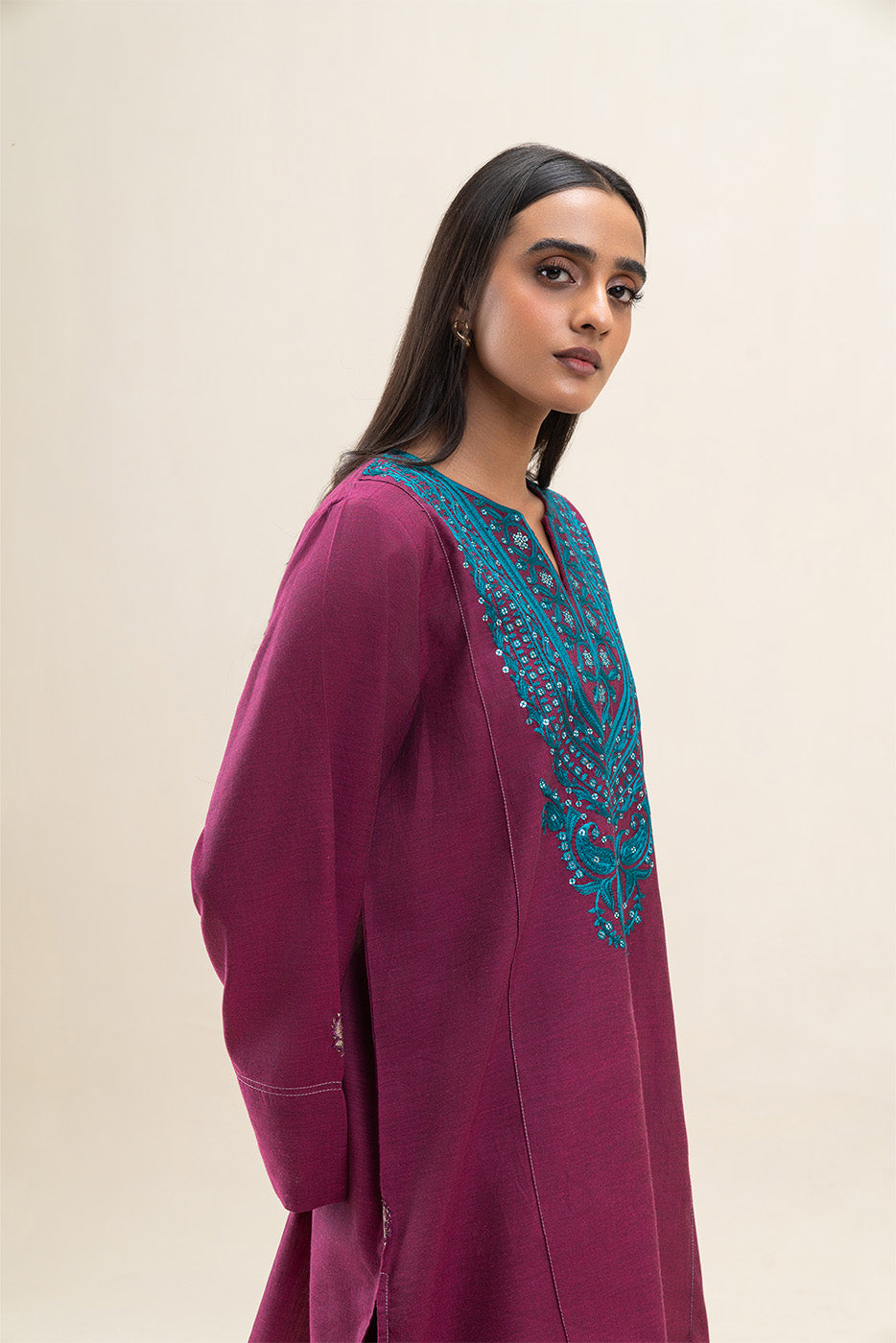 EMBROIDERED CHAMBRAY SHIRT (PRET)