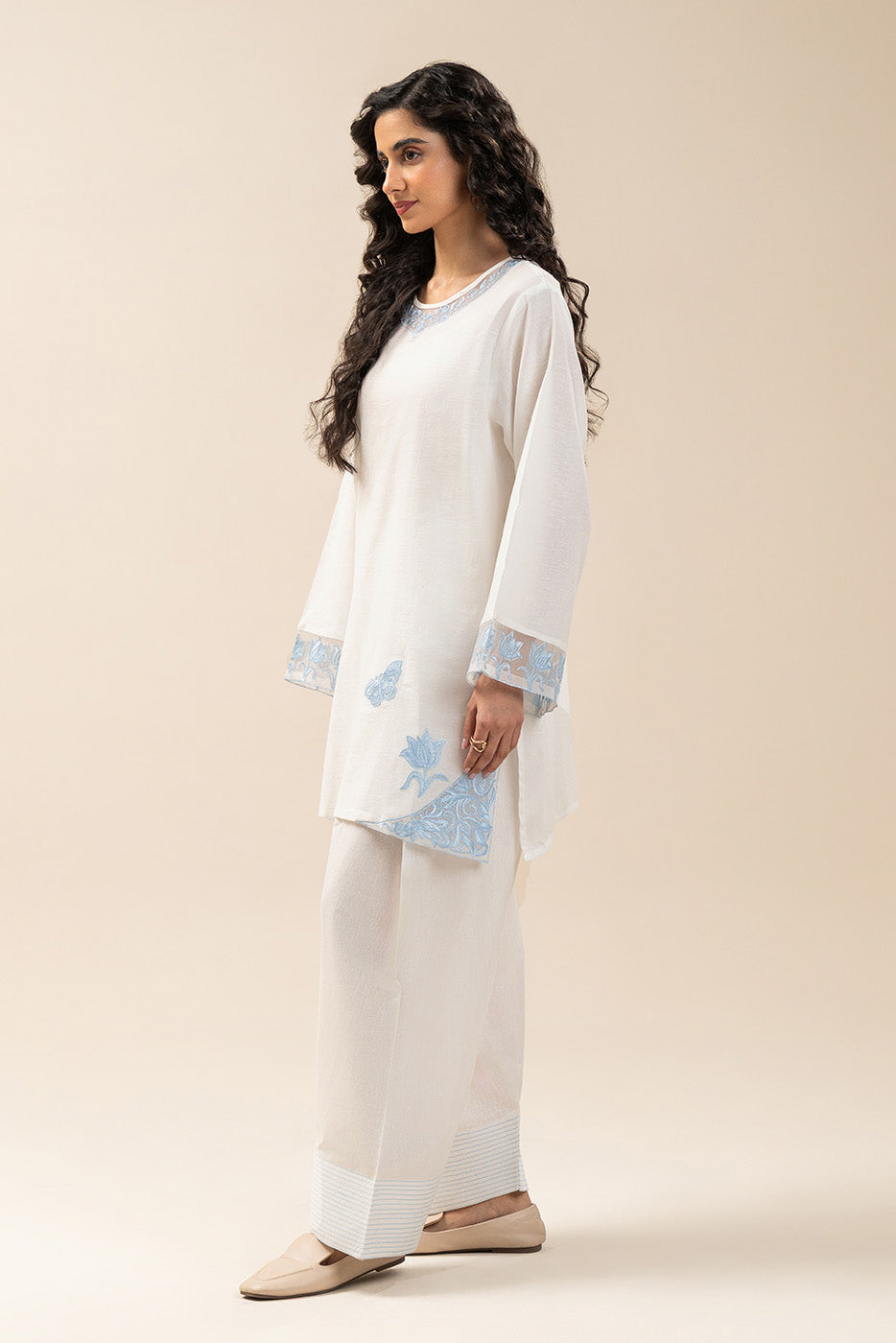 EMBROIDERED KARANDI TWIL SHIRT (PRET)