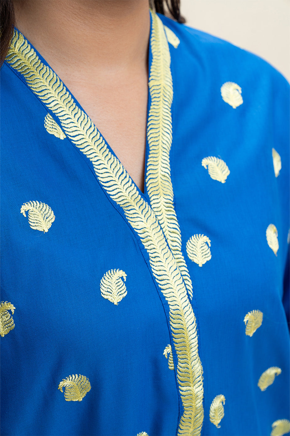 EMBROIDERED LAWN SHIRT (PRET)