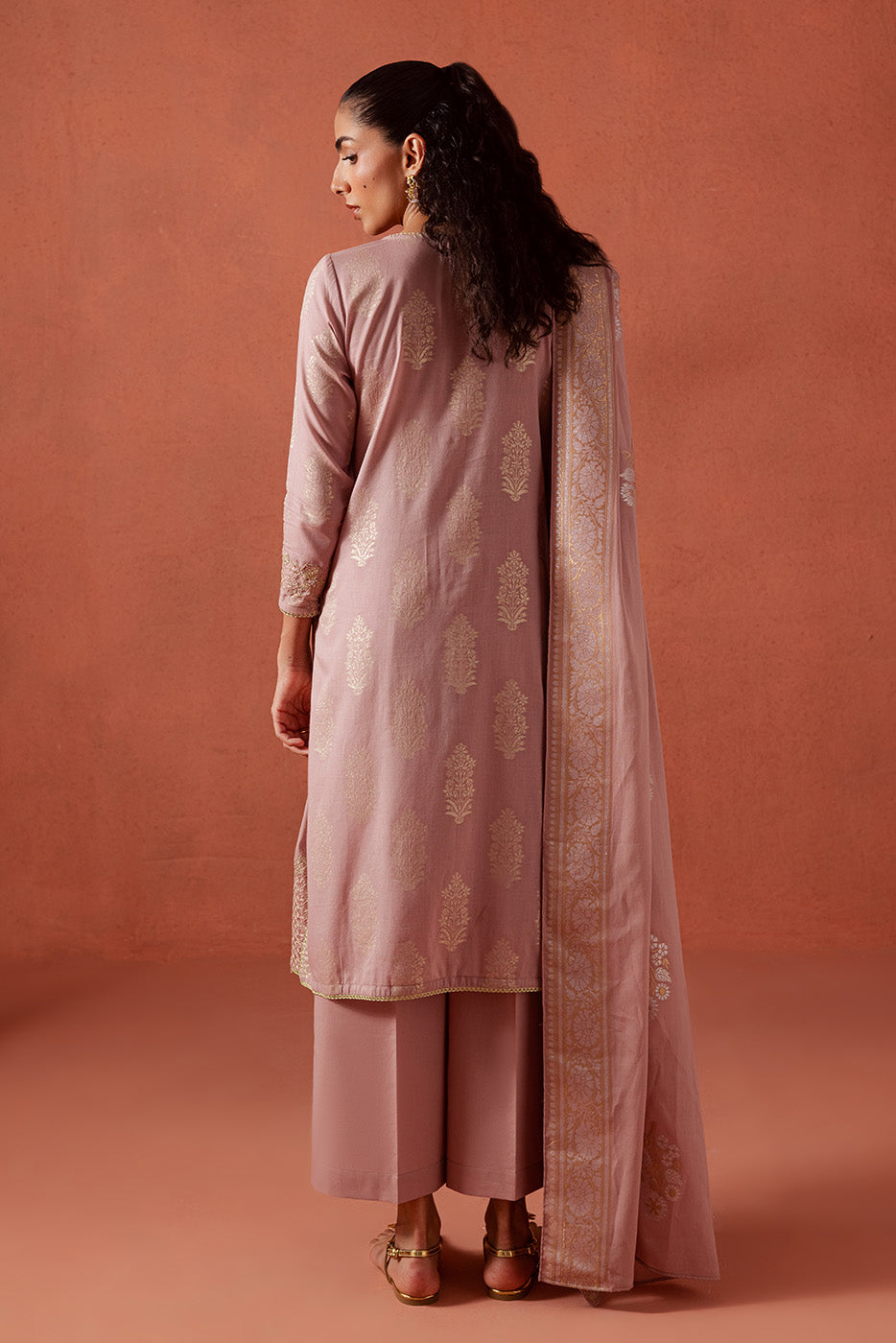 3 PIECE EMBROIDERED LUREX JACQUARAD  SUIT-BABY BLUSH (UNSTITCHED)