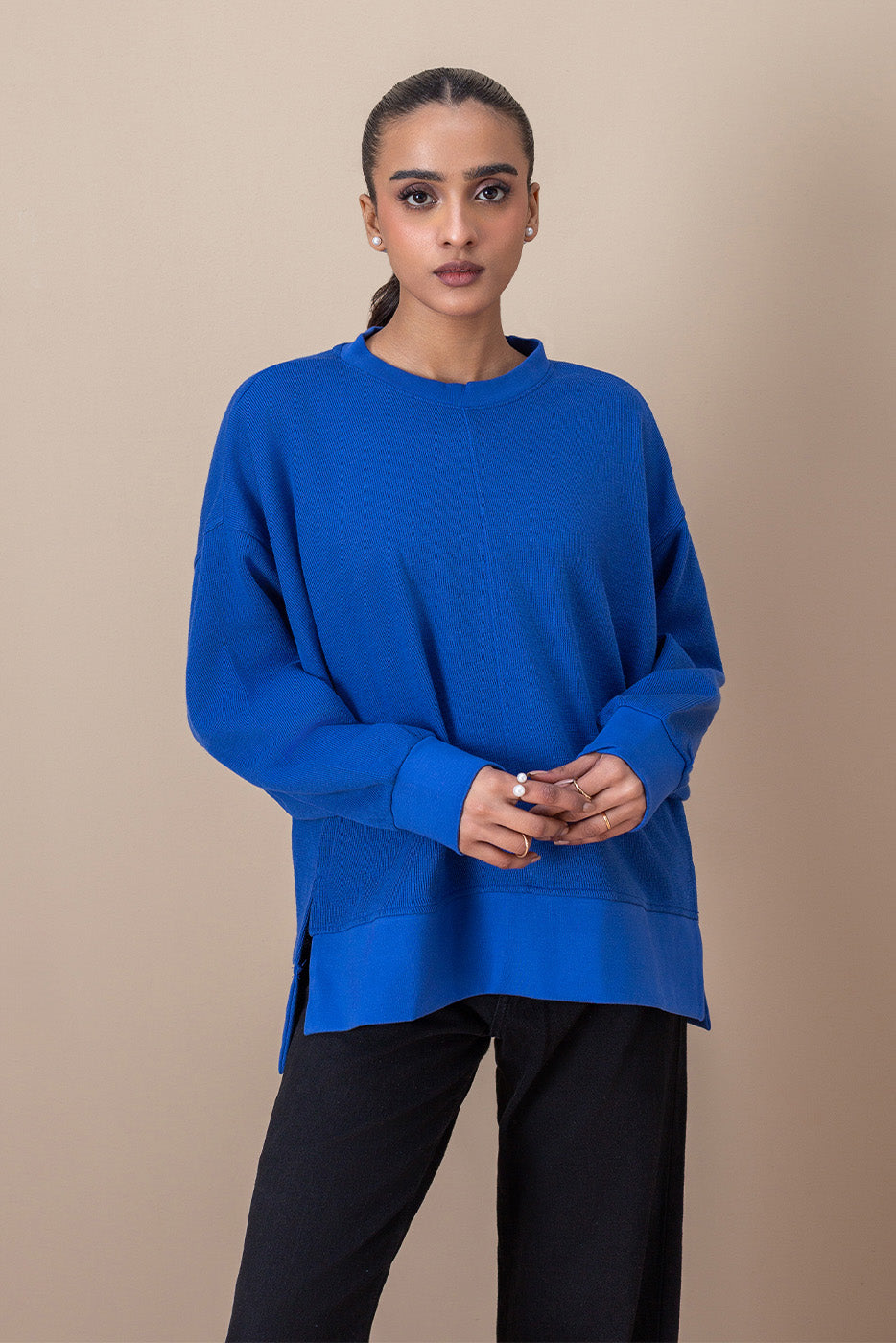 TEXTURED SWEATSHIRT