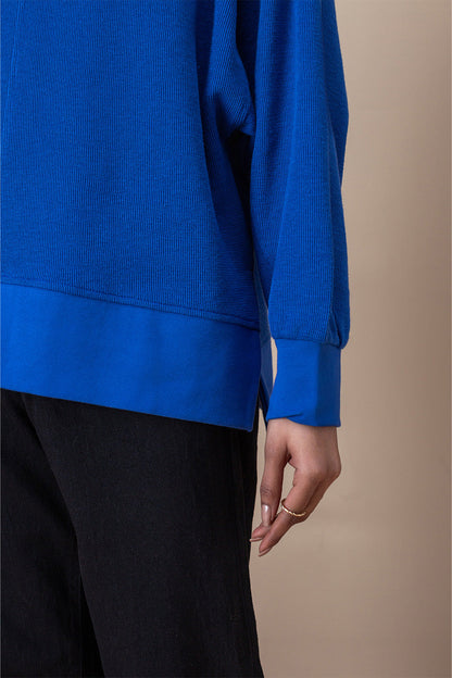 TEXTURED SWEATSHIRT