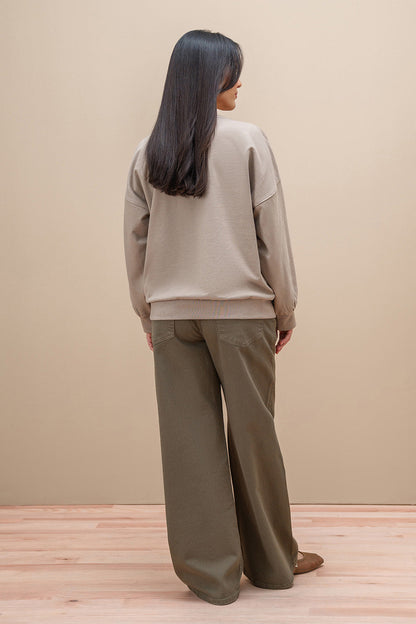 BASIC SWEATSHIRT