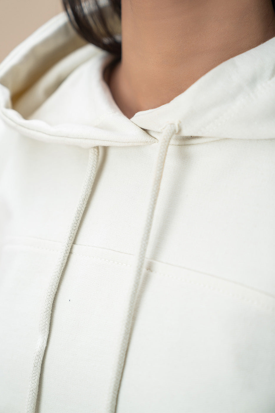 BASIC SWEATSHIRT