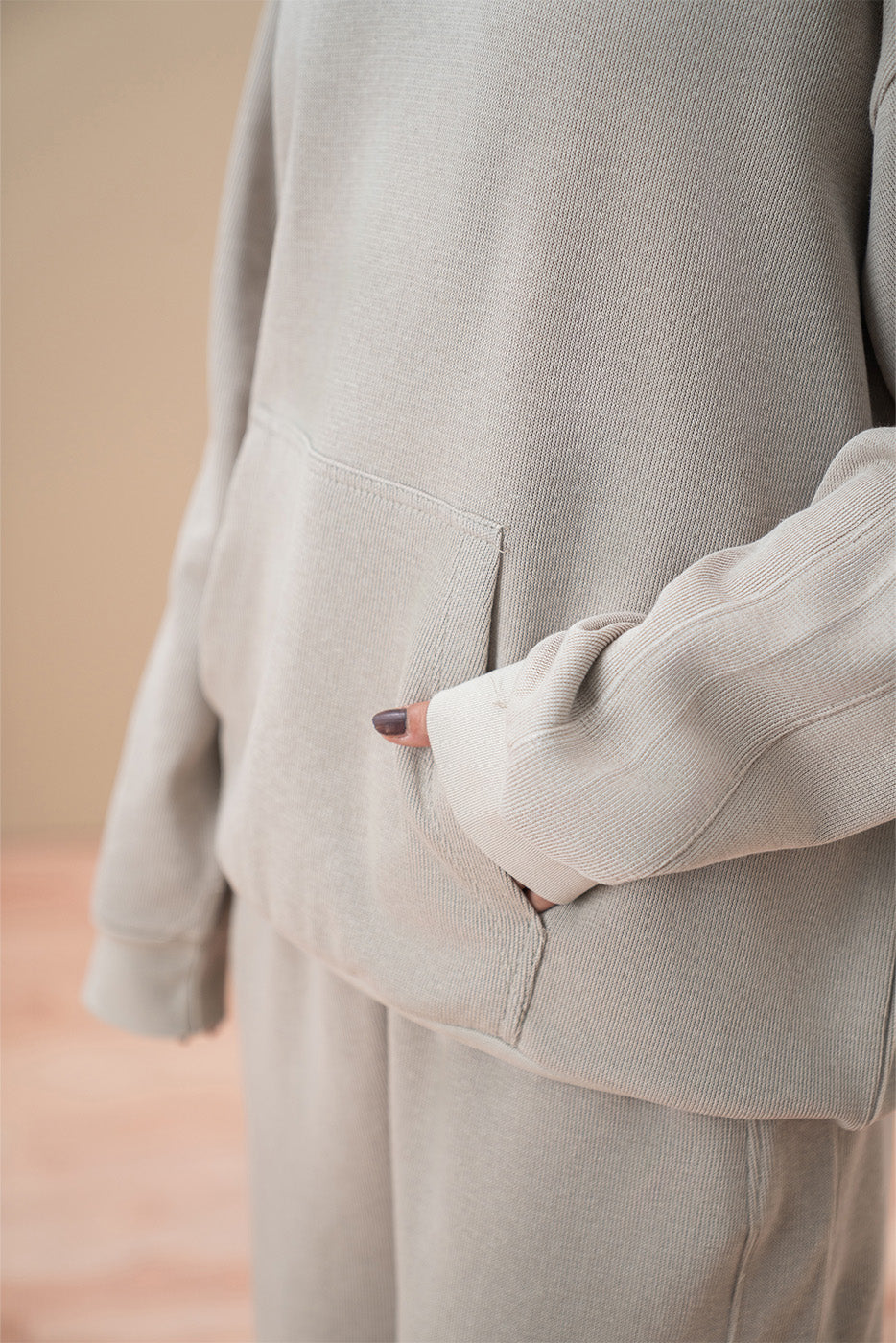RELAXED FIT HOODIE