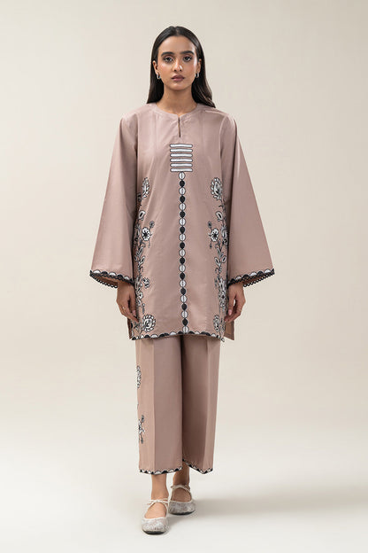 2 PIECE EMBROIDERED CAMBRIC SUIT (PRET)