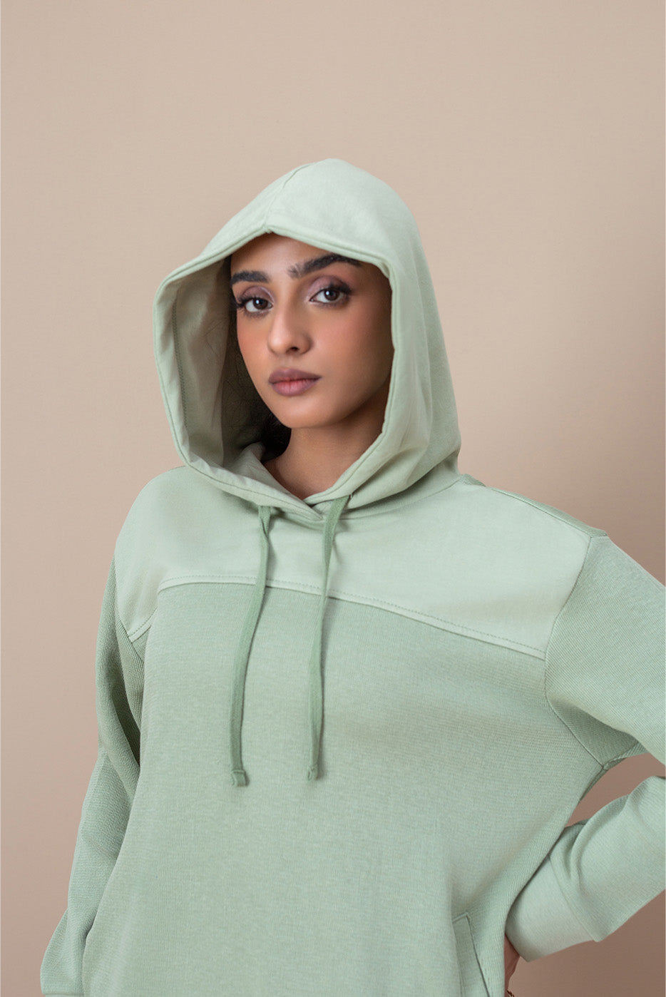 TEXTURED HOODIE