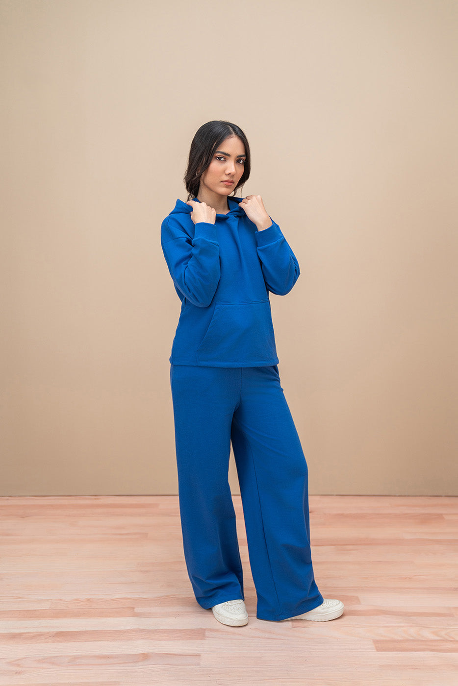 RELAXED FIT HOODIE