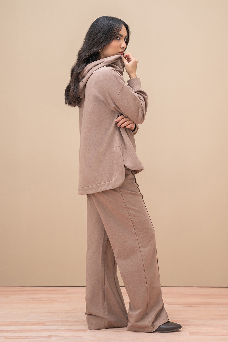 RELAXED FIT HOODIE