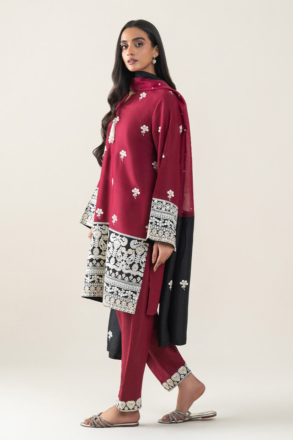 2 PIECE EMBROIDERED RAW SILK SUIT (LUXURY-PRET)