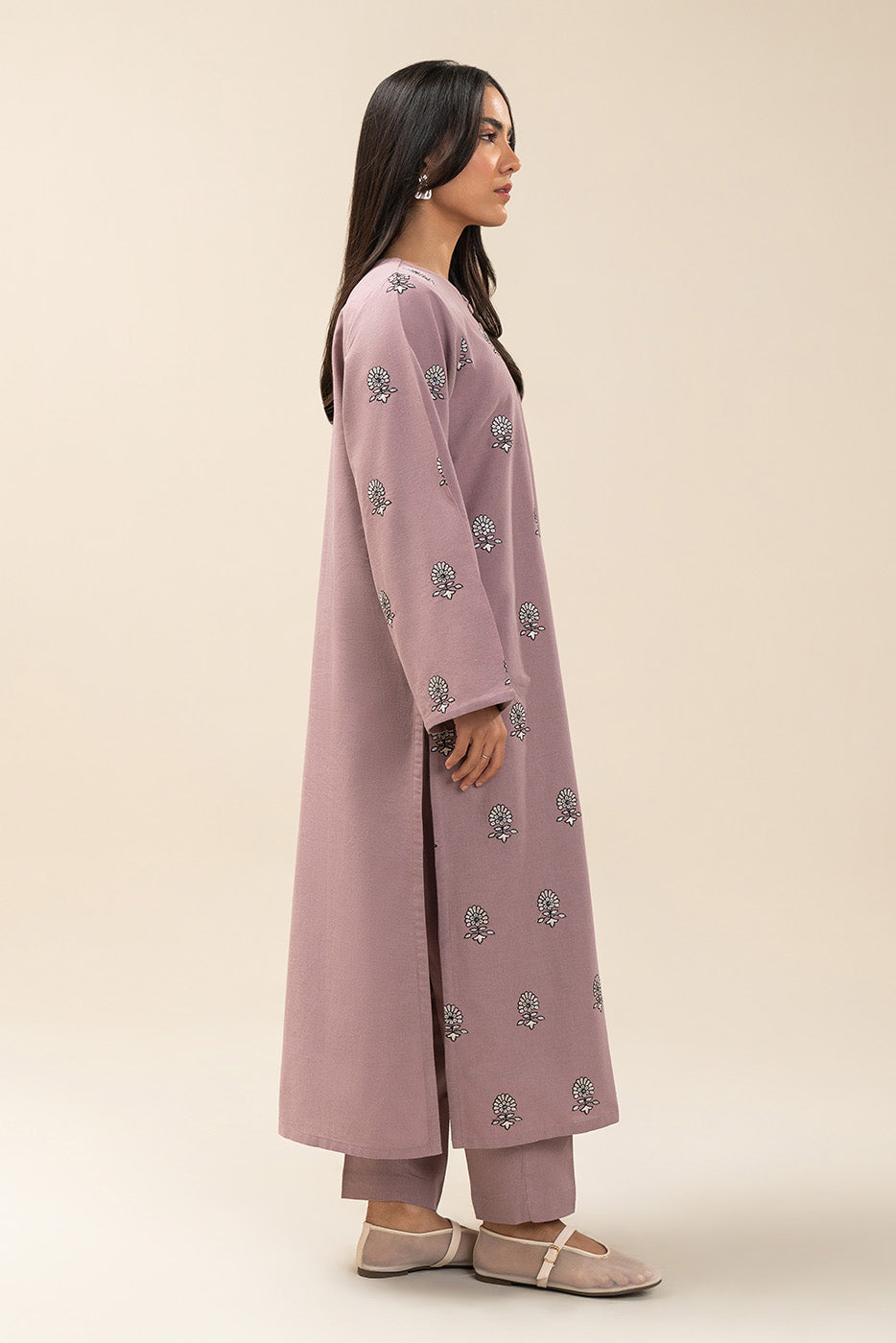 2 PIECE EMBROIDERED COTTON LINEN SUIT (PRET)