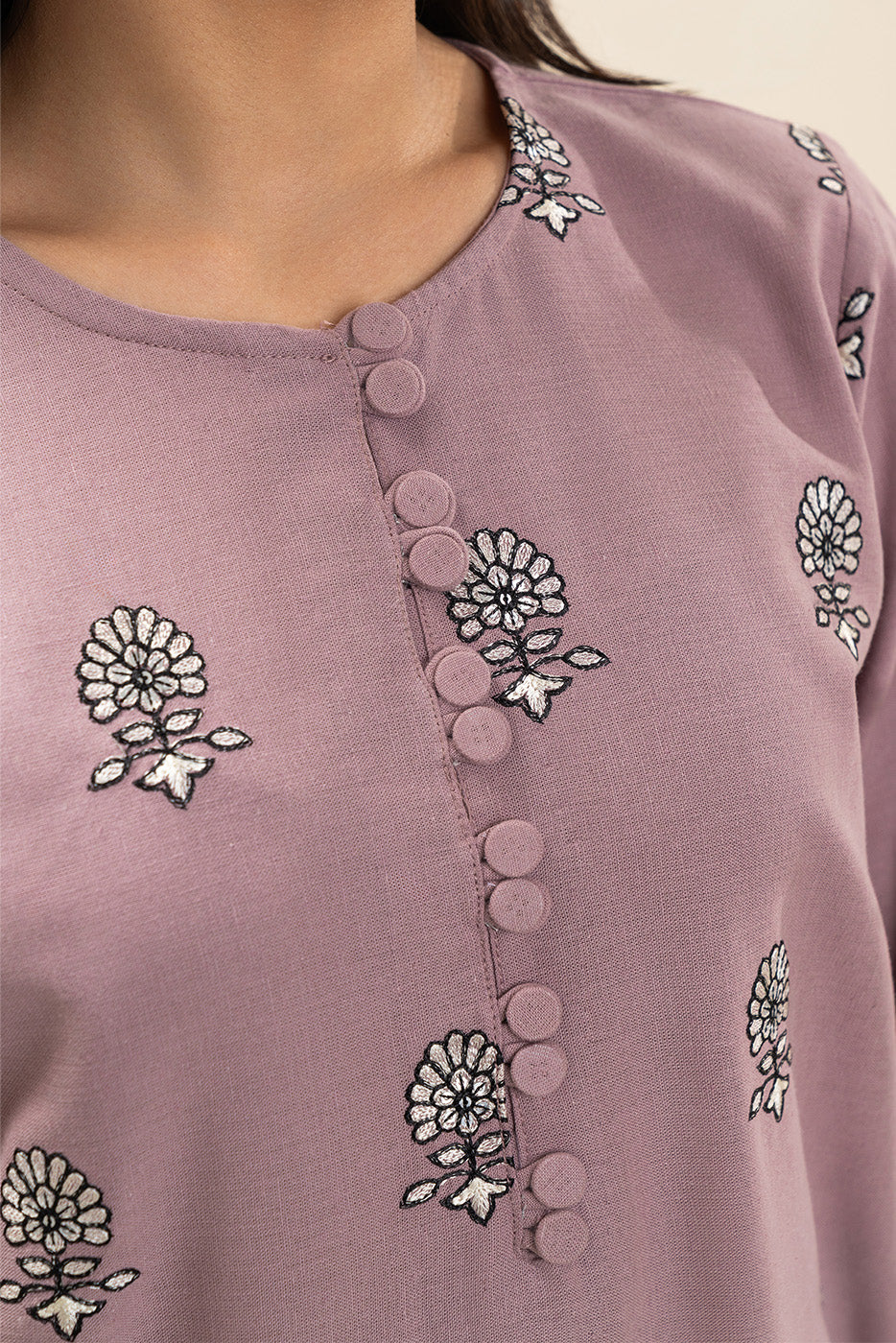 2 PIECE EMBROIDERED COTTON LINEN SUIT (PRET)