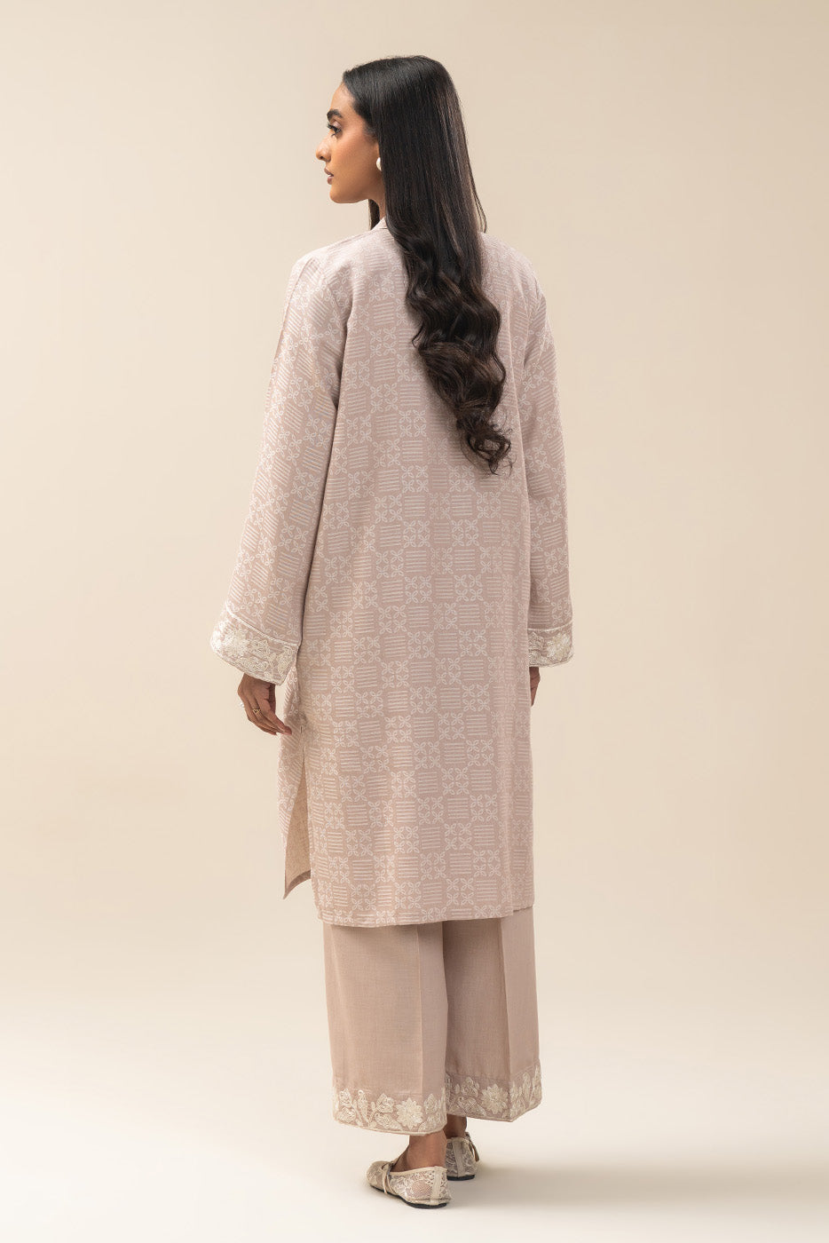 EMBROIDERED YARN DYED SELF JACQUARD SHIRT (PRET)