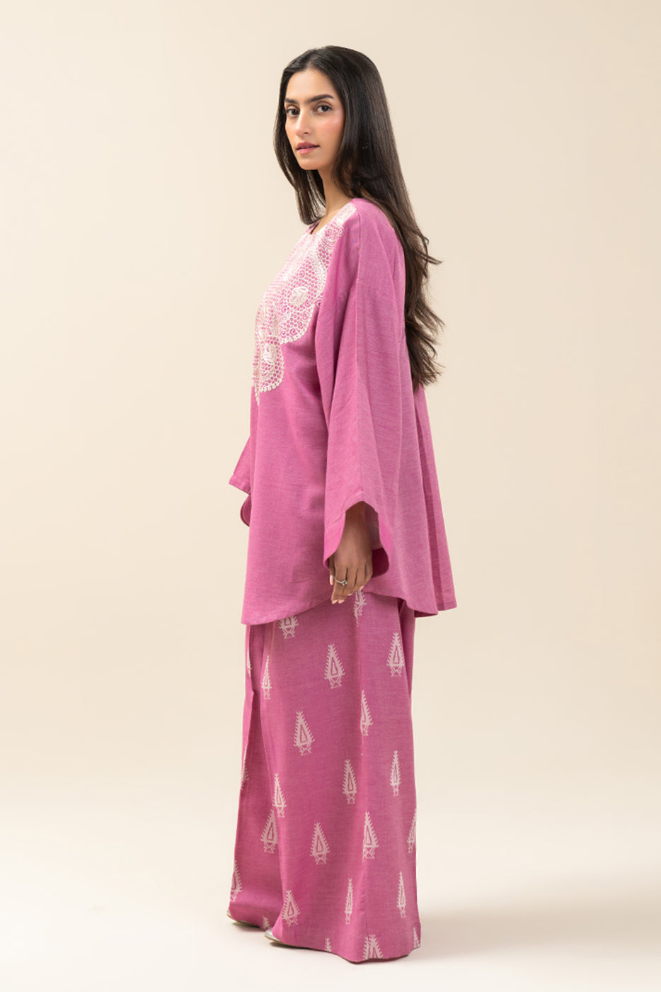 EMBROIDERED YARN DYED SELF JACQUARD SHIRT (PRET)