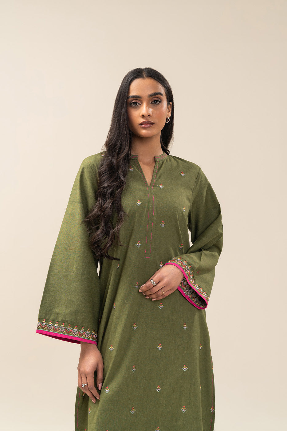 2 PIECE EMBROIDERED KARANDI SUIT (PRET)