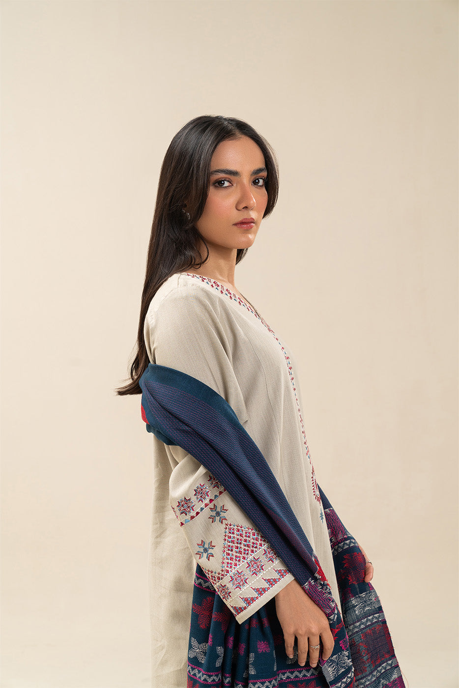 2 PIECE EMBROIDERED SLUB KHADDAR SUIT (PRET)