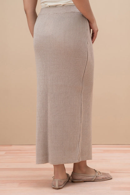 RIBBED-KNIT SKIRT