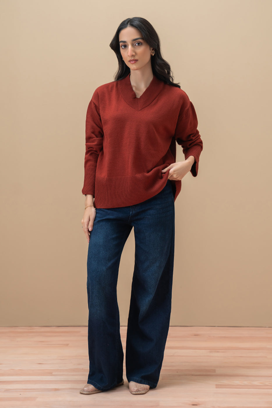 V-NECK PULLOVER