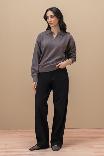 COLLAR WITH V-NECK PULLOVER